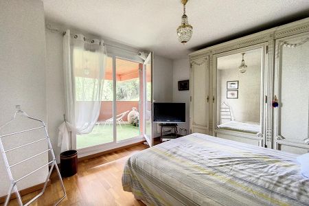 Villa - 4 rooms - 115 m² - Eze - ch 1 avec terrasse.jpg