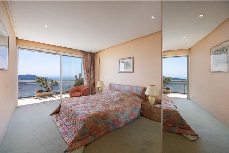 Flat - 2 rooms - 79 m² - Villefranche-sur-mer - 016-NR230423-2Mo.jpg