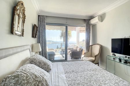 Flat - 4 rooms - 104 m² - Villefranche-sur-mer - chambre 