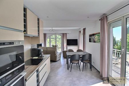 Villa - 7 rooms - 228 m² - LA TURBIE