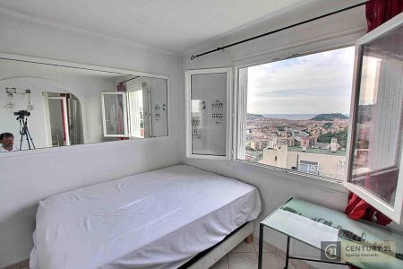 Flat - 4 rooms - 67 m² - NICE