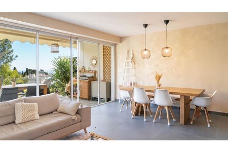 Appartement - 4 pièces - 110 m² - Villefranche-Sur-Mer