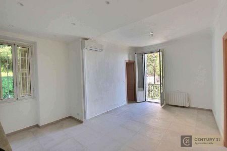 Appartement - 3 pièces - 49 m² - BEAUSOLEIL