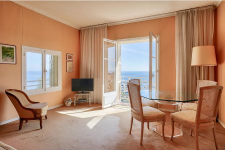 Flat - 3 rooms - 79 m² - Beaulieu-Sur-Mer