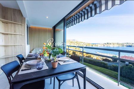 Flat - 3 rooms - 73 m² - Villefranche-Sur-Mer