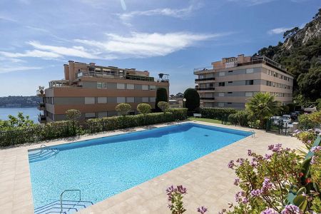 Flat - 3 rooms - 73 m² - Villefranche-Sur-Mer